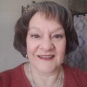 Meet your Posher, Michele